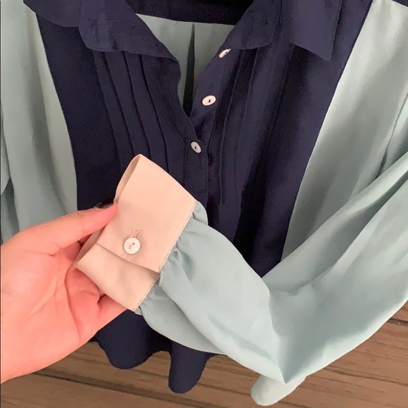 Chloe K Collared Button Up - Picture 3 of 3